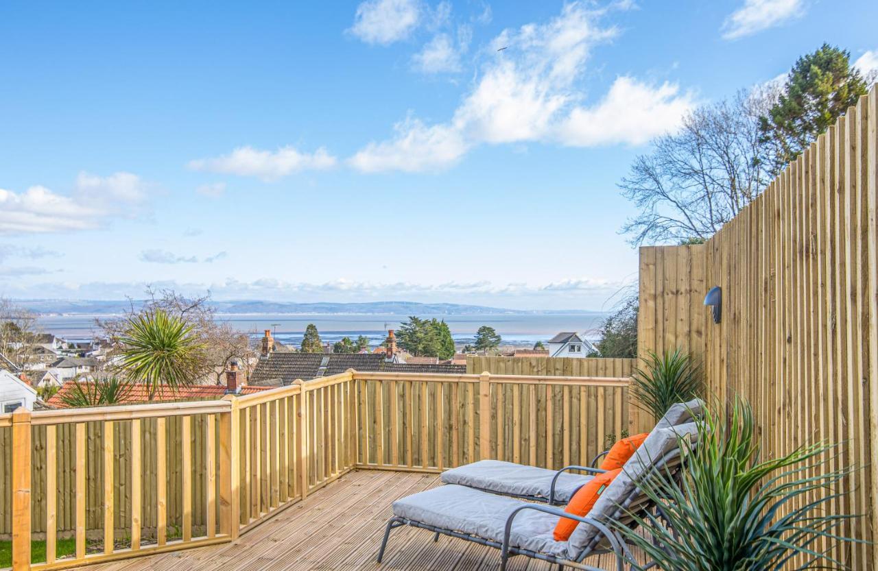 Luxury Property With Hot Tub And Sea Views Oystermouth Екстер'єр фото