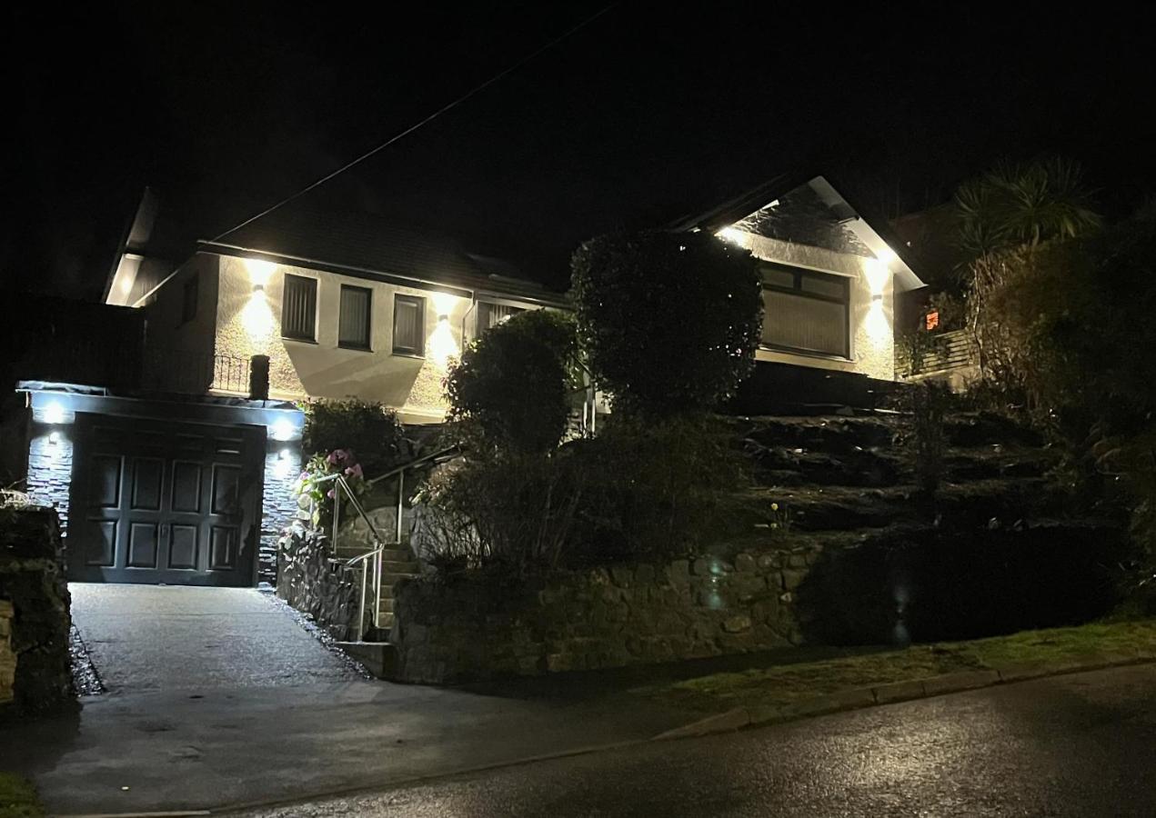 Luxury Property With Hot Tub And Sea Views Oystermouth Екстер'єр фото