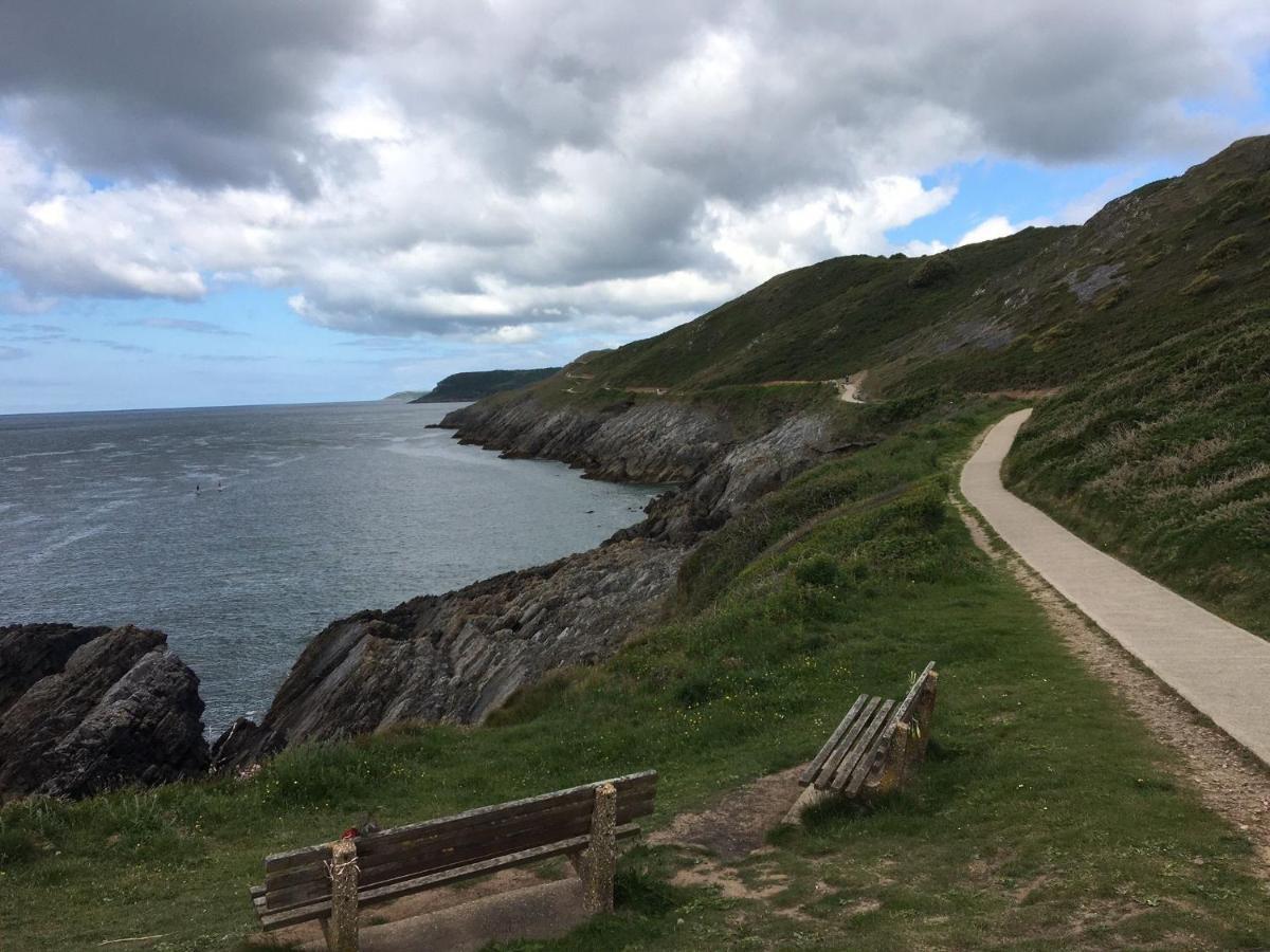 Luxury Property With Hot Tub And Sea Views Oystermouth Екстер'єр фото