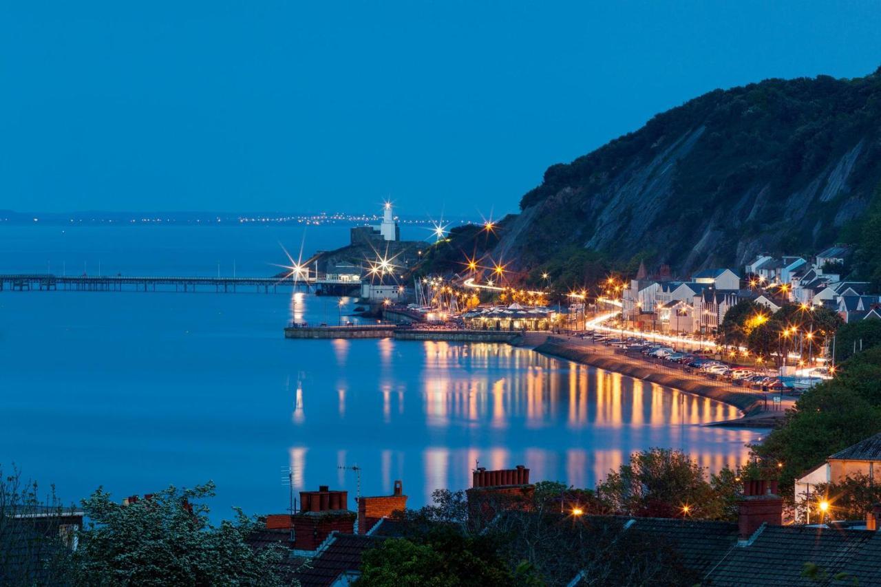Luxury Property With Hot Tub And Sea Views Oystermouth Екстер'єр фото